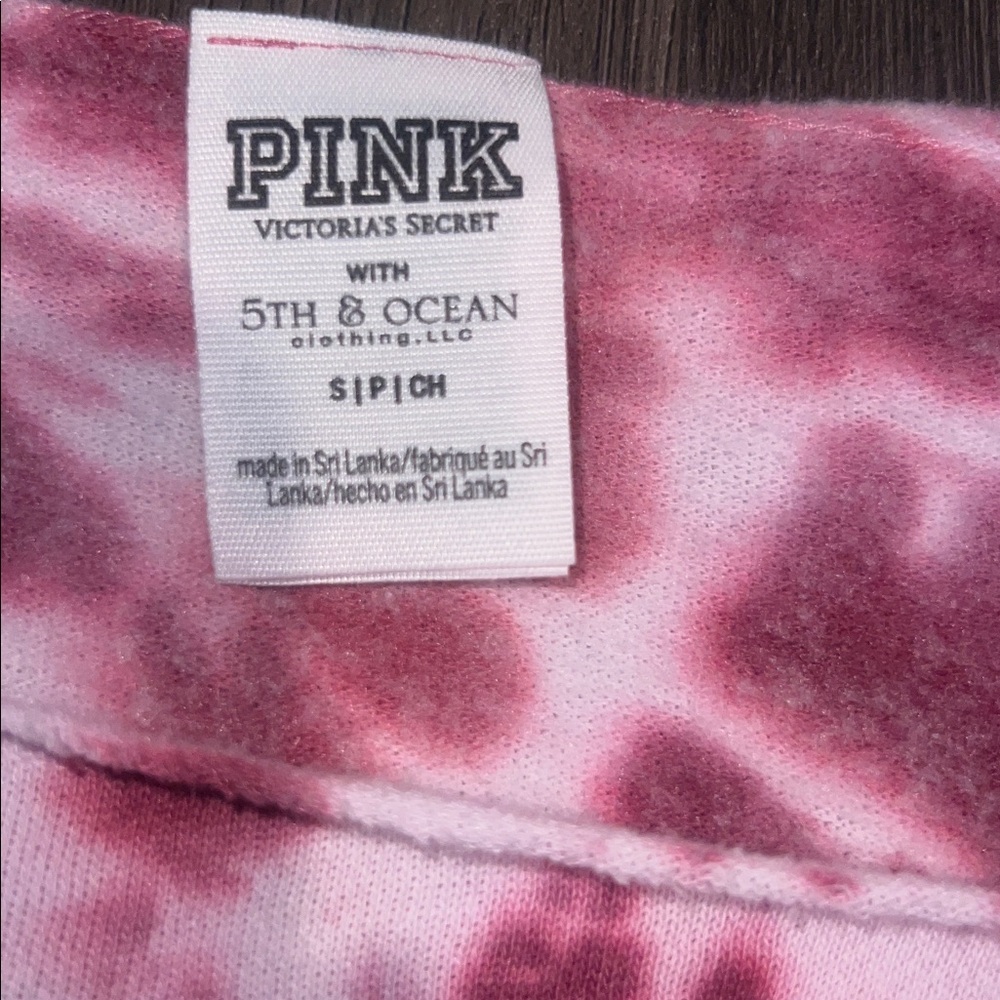 NWOT Victoria’s Secret PINK Tie-Dye Indiana IU Cropped Sweatshirt - Picture 3 of 6